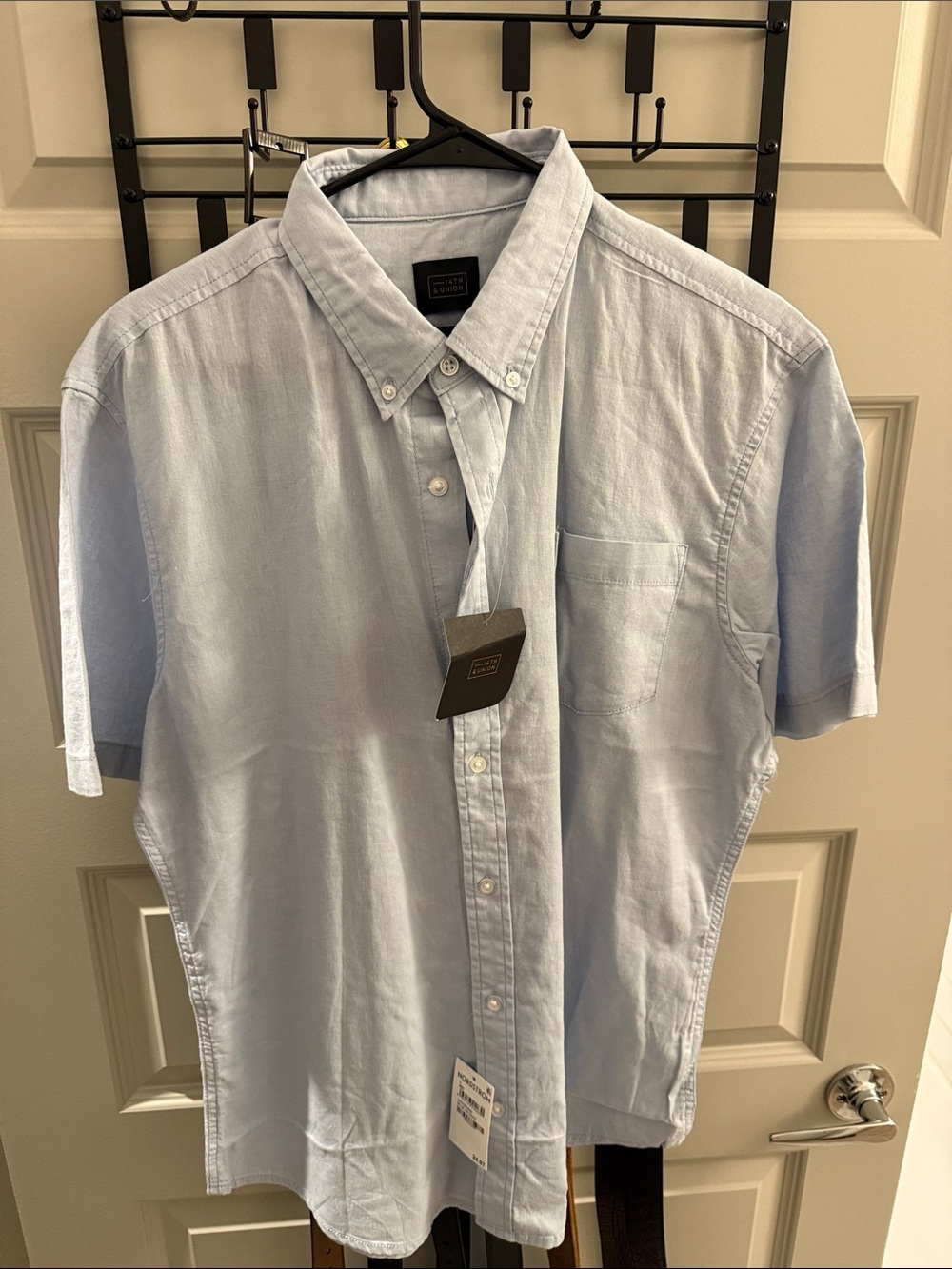 14th & Union Light Blue Short Sleeve Button-Down Shirt
